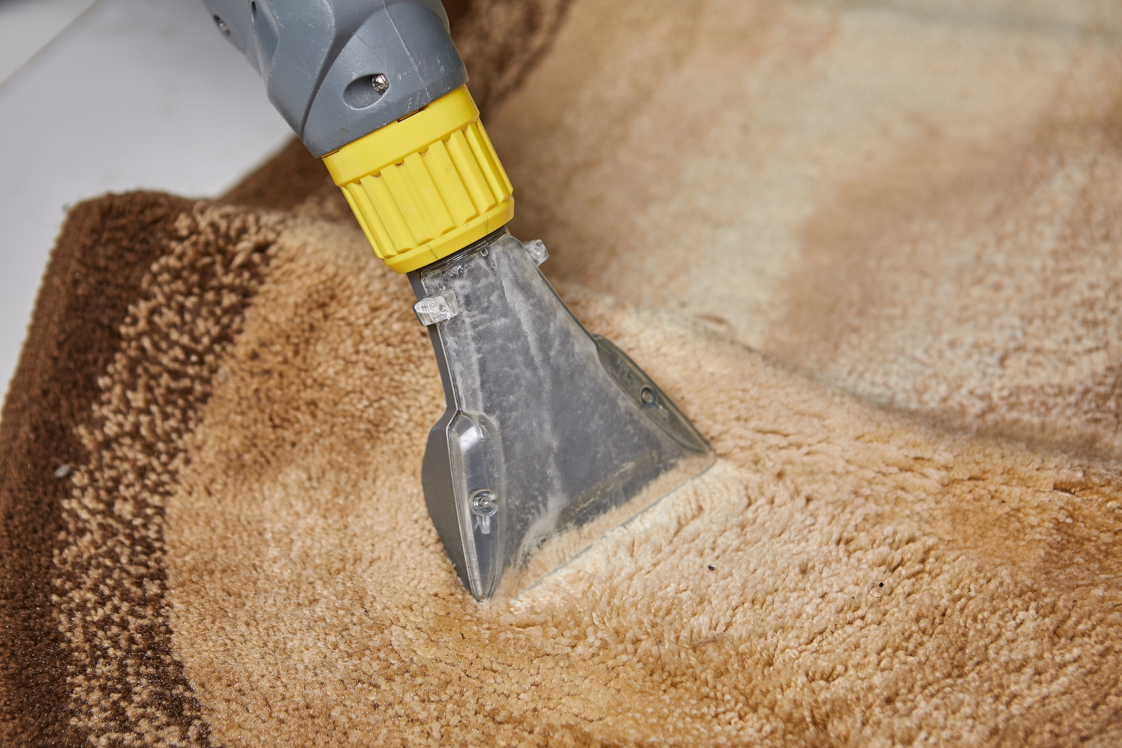The Ultimate Guide to Keeping Your Office Chair Spotless: Expert Tips and Tricks